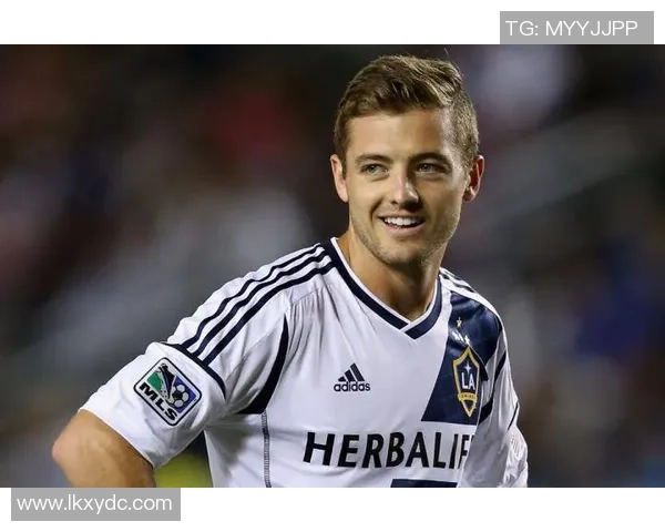 罗比罗杰斯足球明星的传奇之路与不屈精神的启示